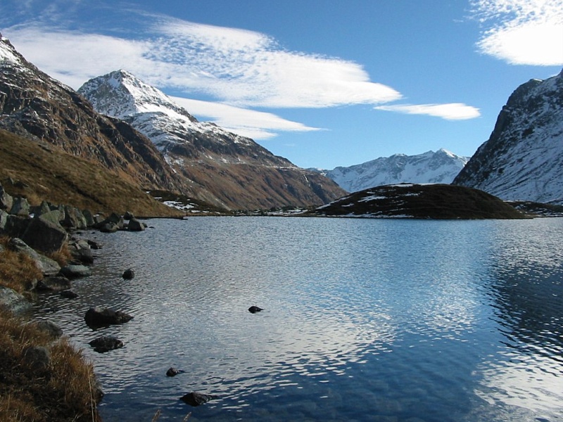 lake on julierpass