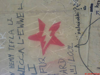 graffiti -red star