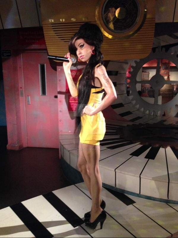 Amy Winehouse Waxwork Madame Tussaud s By UncleBartos On DeviantArt amy-winehouse-waxwork-madame-tussaud-s-by-unclebartos-on-deviantart