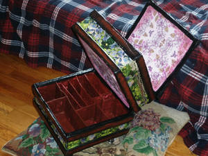 Handmade make up case open both sides