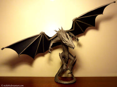 Grey Dragon - Front