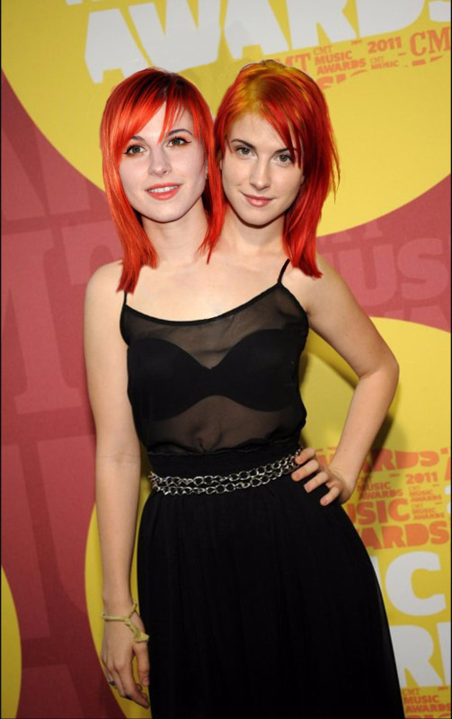 Hayley Williams By TwoHeadsBetter On DeviantArt hayley-williams-by-twoheadsbetter-on-deviantart