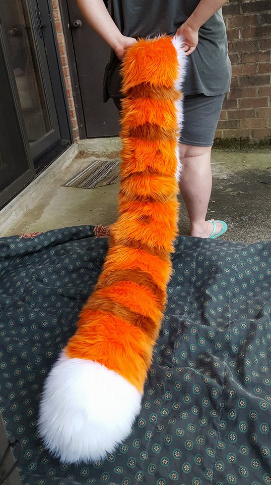 Golden tiger floor dragger tail (commission)