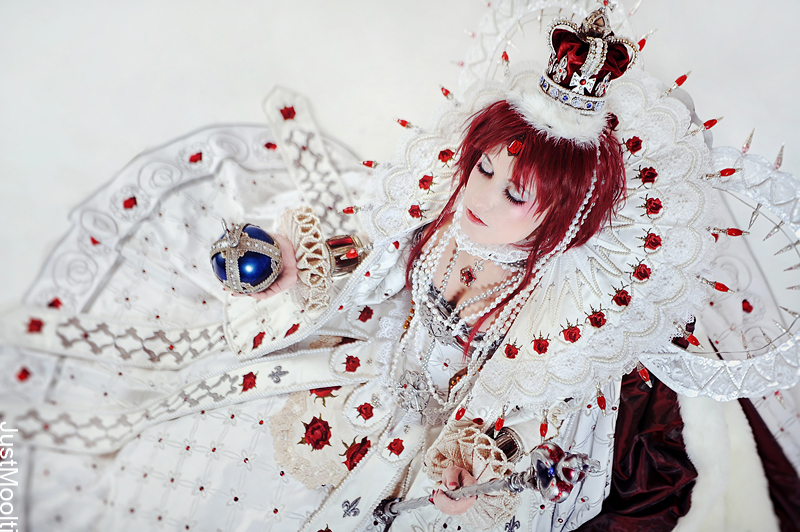 Queen Esther - Trinity Blood