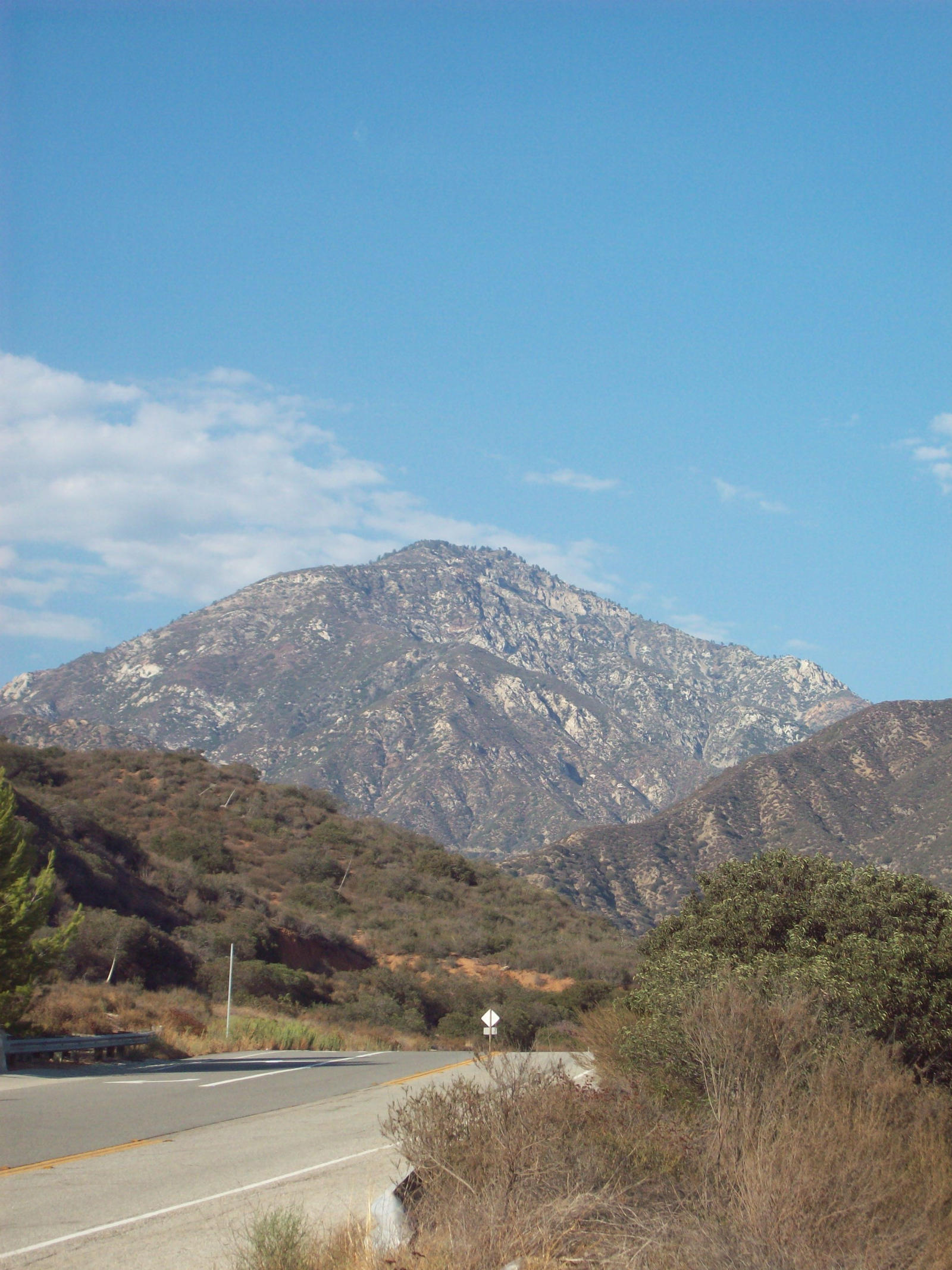 Grand mountain.