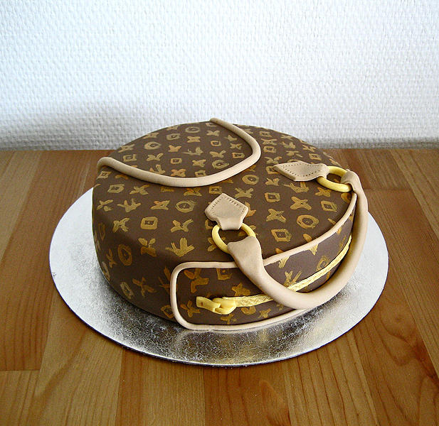 Louis vuitton cakes