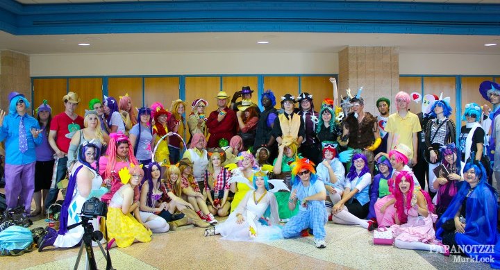 Metrocon '12 Pony Photoshoot Group Shot