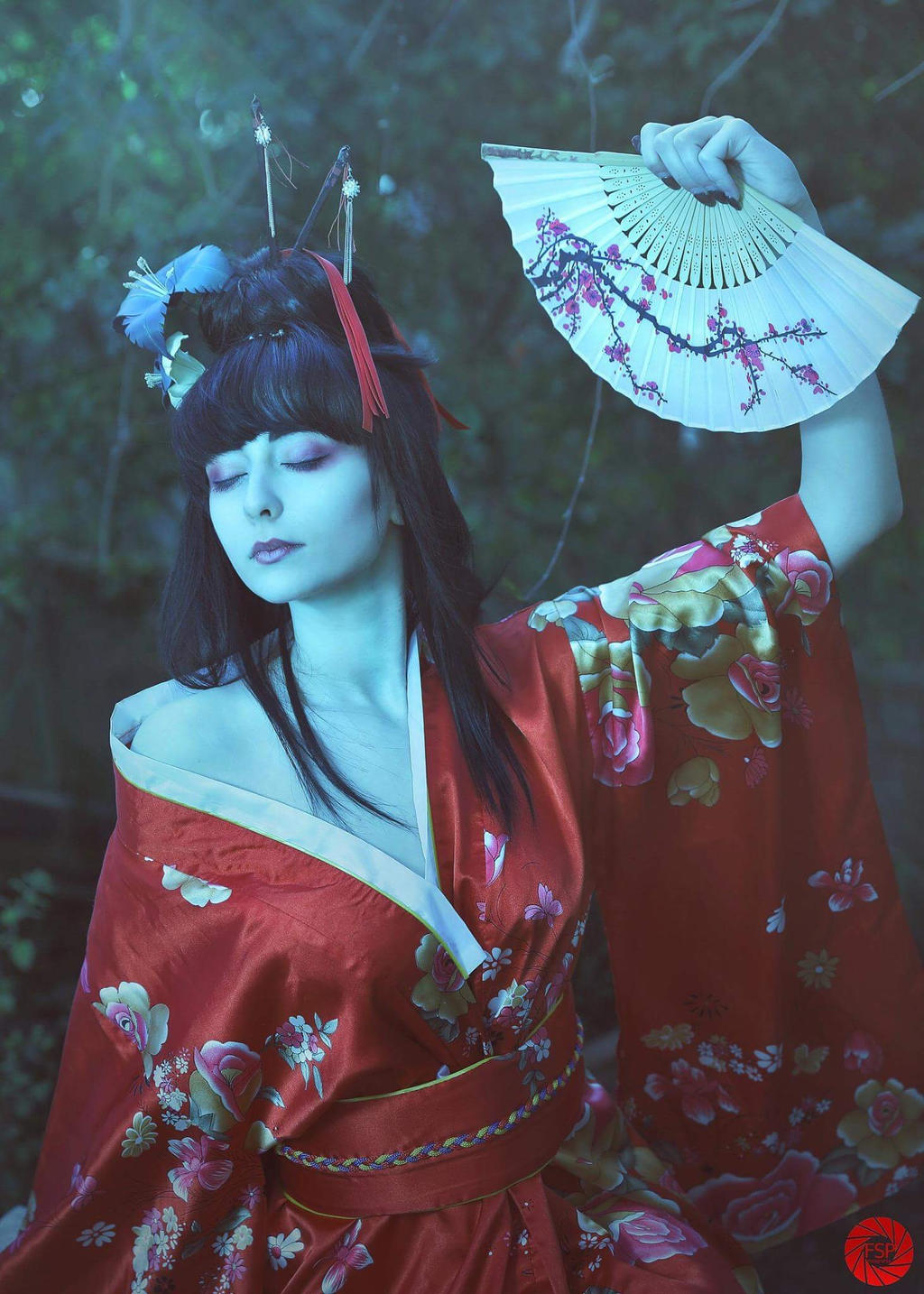 Modern Geisha by MizuiroCosplay on DeviantArt.