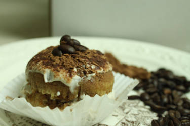 Vegan Tiramisu Cupcakes