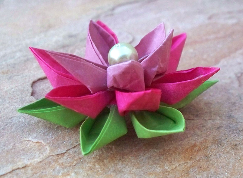 Lotus Flower Kanzashi by tiranaki