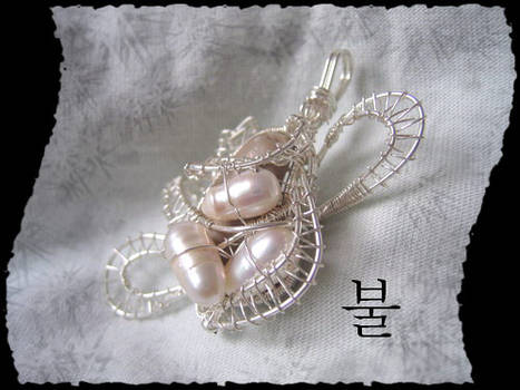 Pearls_and_Stones - pendant-