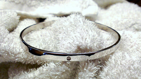 Silver armring with diamond