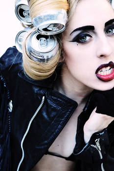 Lady Gaga Cosplay: Telephone II