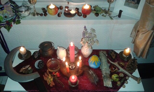 Mabon altar