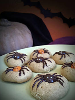 Halloween spider cookies