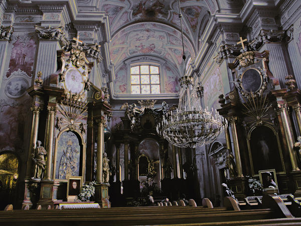 Church interior HDR by esper-nza on DeviantArt