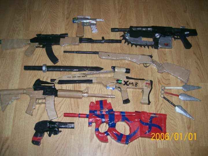 Quite A lot of weapons XD