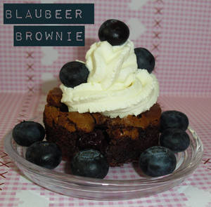 Blaubeer Brownie