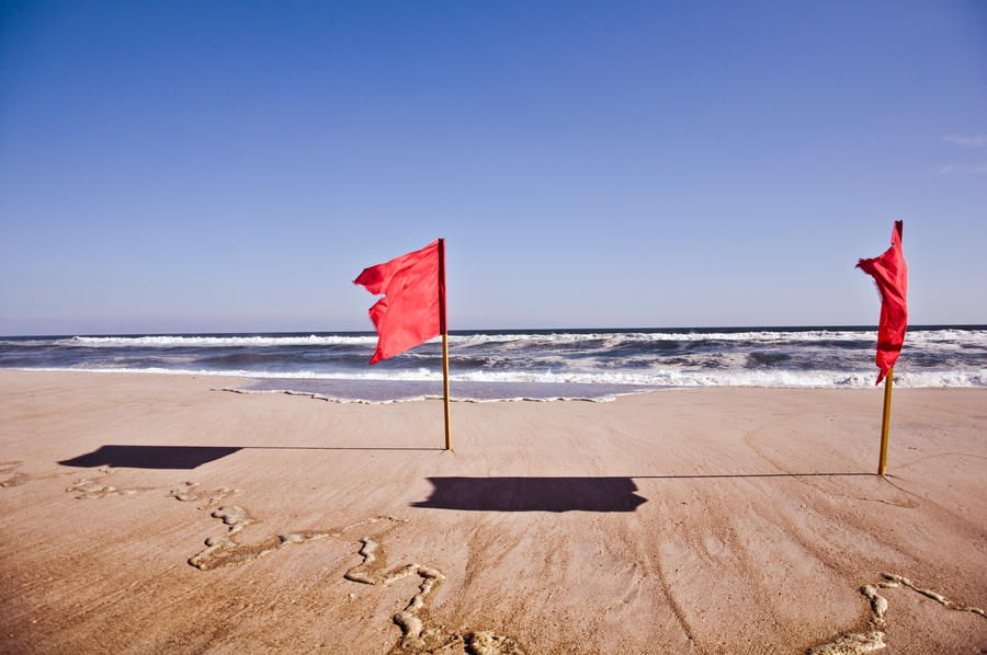 Two Red Flags by sarallyn on DeviantArt