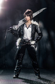 Squall Leonhart Cosplay by Melanie Winther