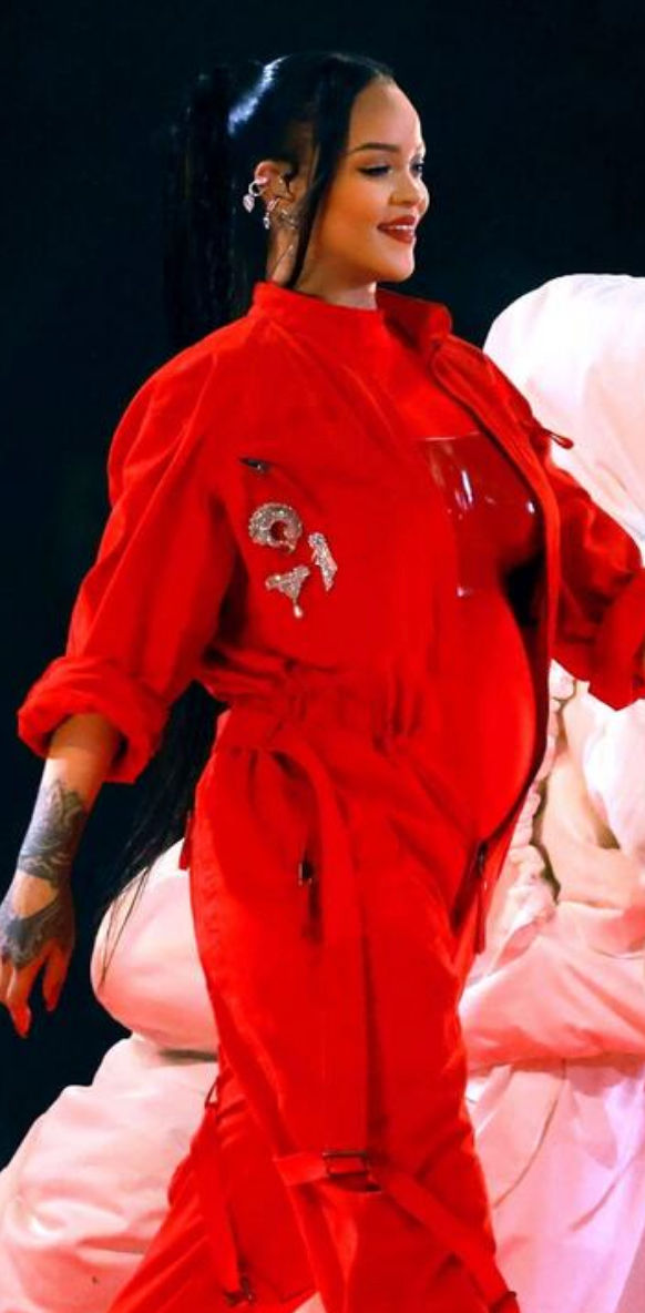 Rihanna Pregnant Super Bowl 2025