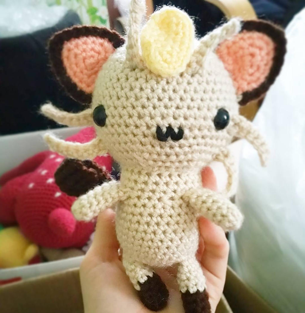 Meowth Amigurumi