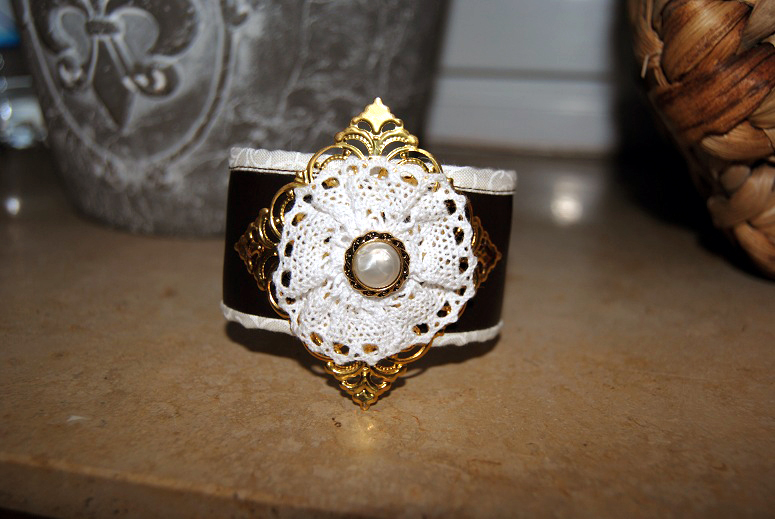 Vintage wristcuff