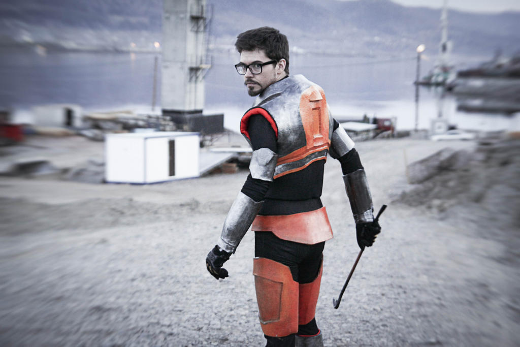 Half Life Gordon Freeman cosplay