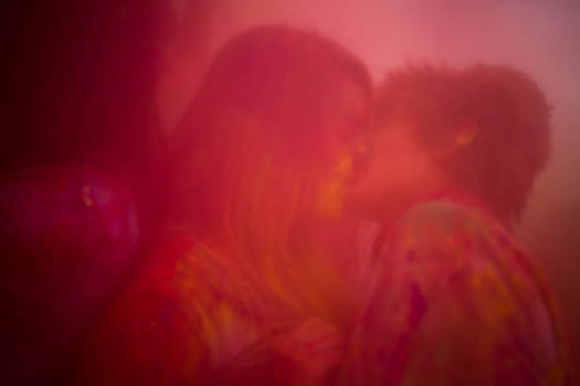 Holi fest 2011 05 The Kiss