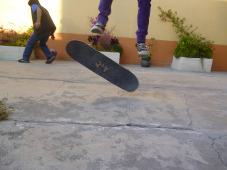 Skate, Up in the Air