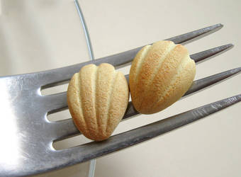 Madeleine Cookie Earrings