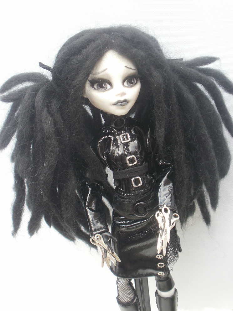 monster high custom Edward Scissorhands daughter