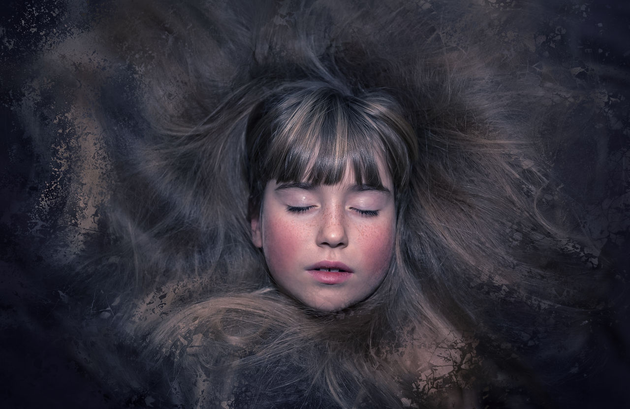 sleeping_girl_photomanipulation_by_throm