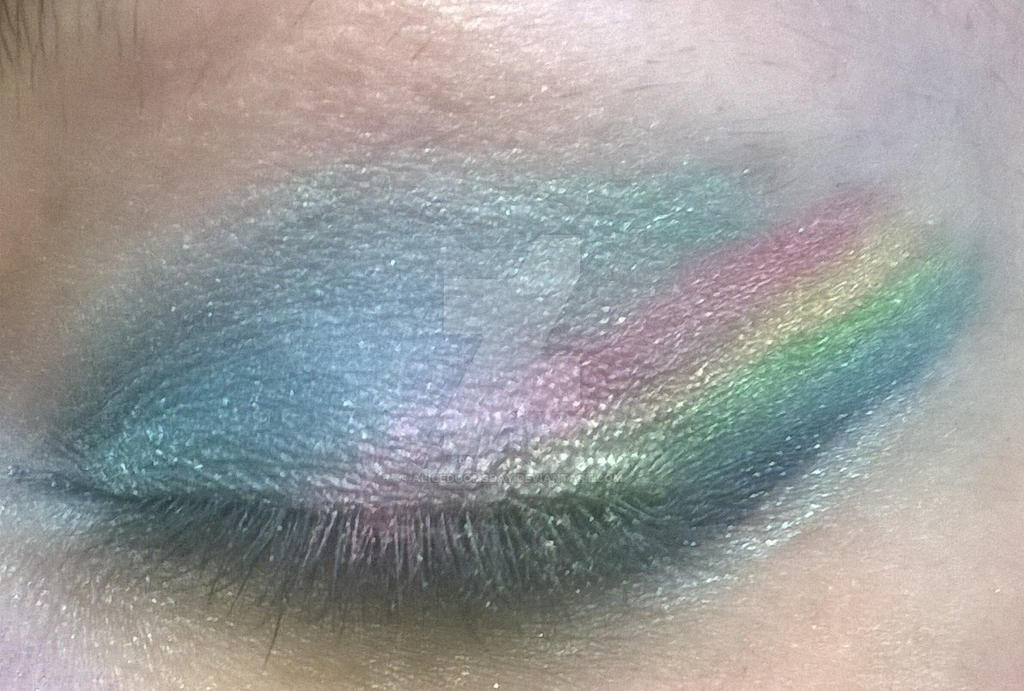 MLP Themed Eye Shadow Experiment: Rainbow Dash