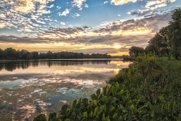 Peculiar Pond HDR