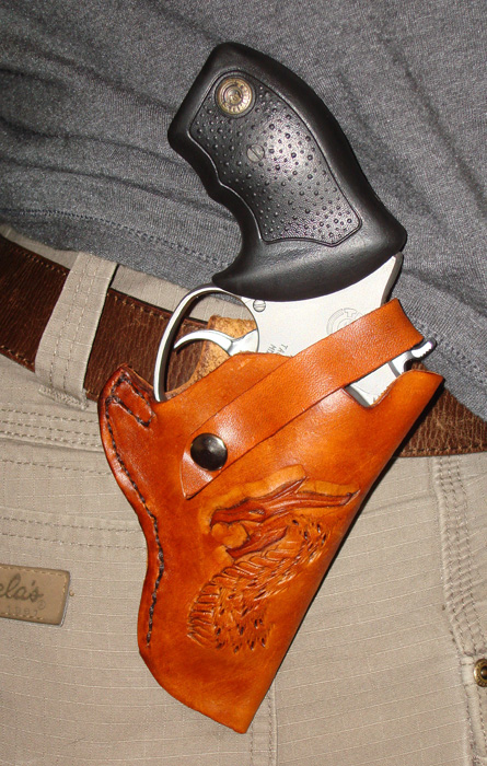 Revolver holster