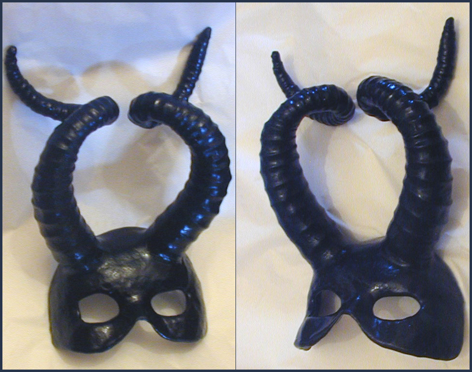 Black rubber Pan mask