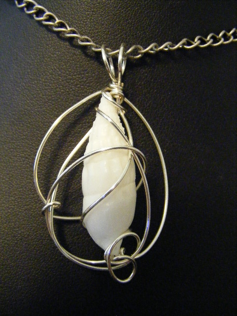 simple wrapped shell pendant 4