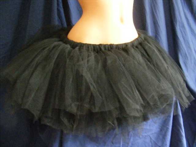 plain tutu black