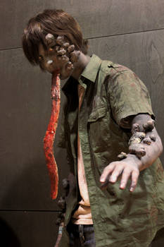 Left 4 Dead Smoker cosplay