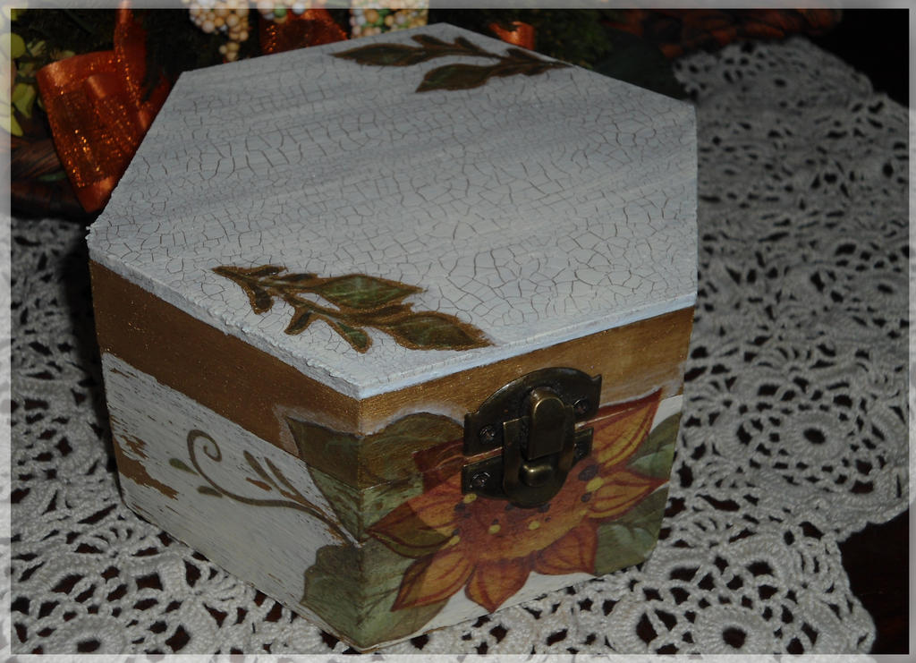 Classic Box by hAPpYtEaR on DeviantArt