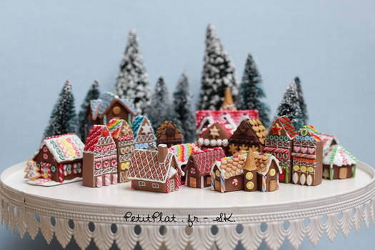 Miniature Gingerbread Houses - Christmas 2014