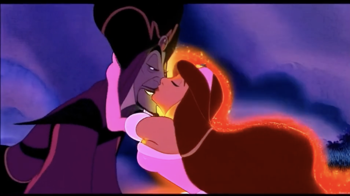 U meni veb-kamerada sikishni aytadi.