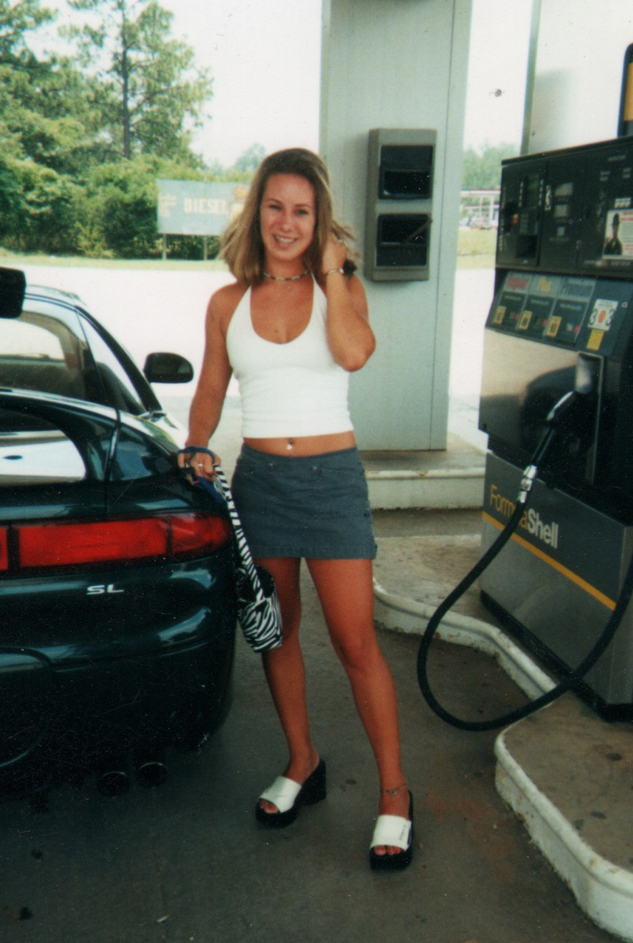 Pumpng Gas, Alabama, 2001 b