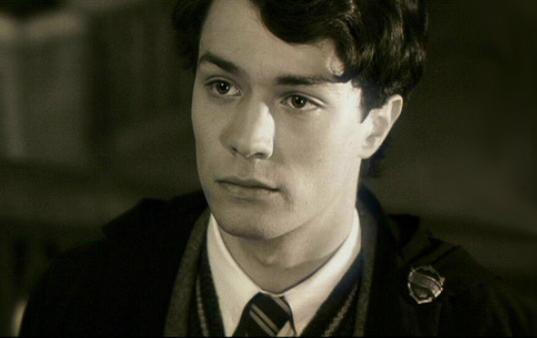 The Power Of Love Tom Riddle X Reader By Barbychan On Deviantart