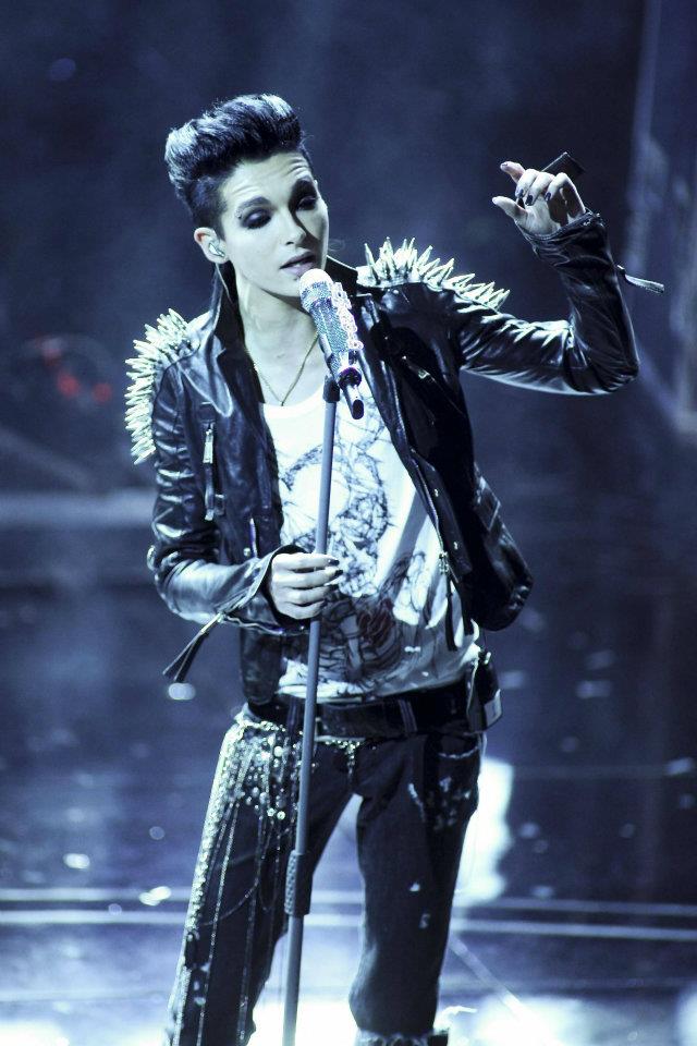 Bill Kaulitz Candid 01