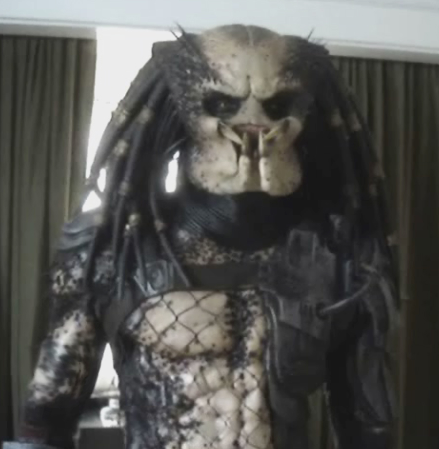 My Predator Costume (First time suiting up!)