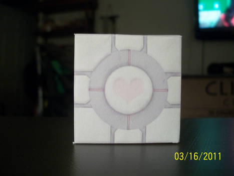 Companion Cube Papercraft Loop