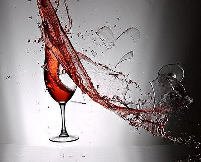 разбитый стакан. разбитый стакан.