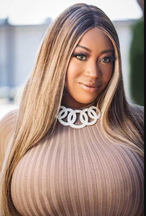 Victoria cakes by SuperDragQueens on DeviantArt